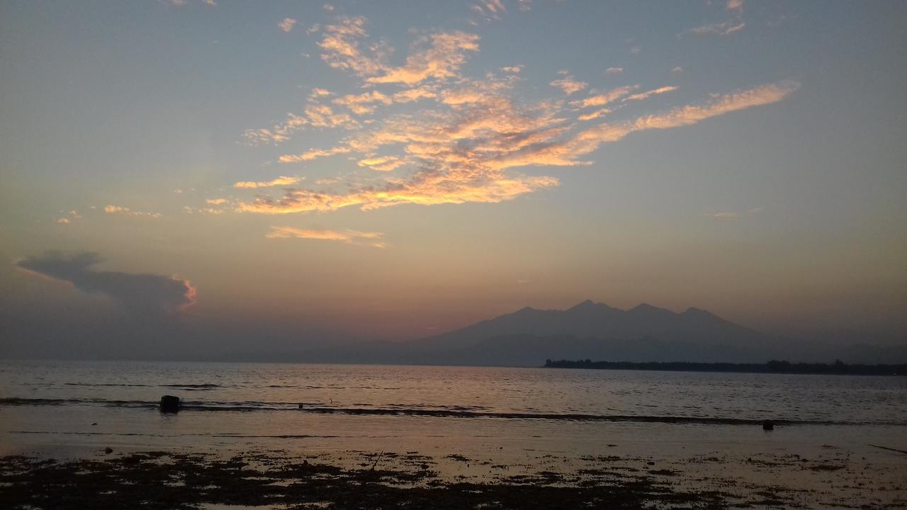We'Be Cottages Gili Meno Exterior photo